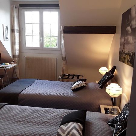 Clos Du Bourg Bed & Breakfast Saint-Cyr-en-Val Exterior photo